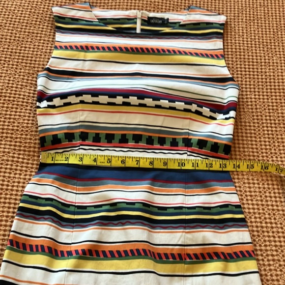 ✨Kate Spade ♠️ sleevless Saturday dress in gorgeous hz Aztec striped pattern. - Picture 12 of 16